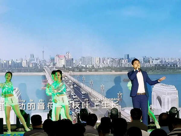 湖南世瑞環(huán)?？萍加邢薰?株洲治理餐飲油煙污染,廚房清理